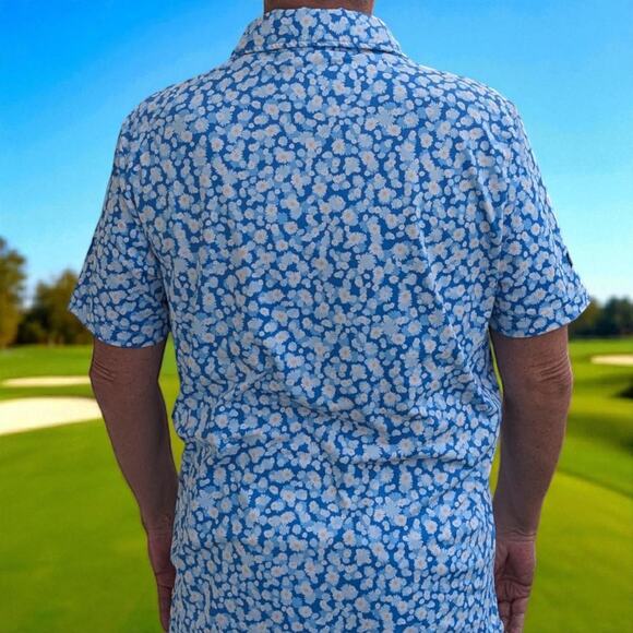 Sunday Swagger Polo Shirt Men’s Medium Blue Daisy Floral Golf Performance Polo - Picture 6 of 7
